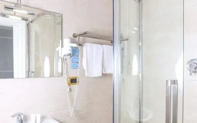 Hotel Ariston