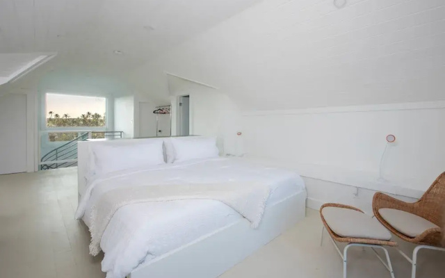 Veselka - Remodeled Home On Double Bay Beach 3 Bedroom Home — фото 5