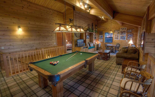 Smokey Joes - 5 Br Cabin