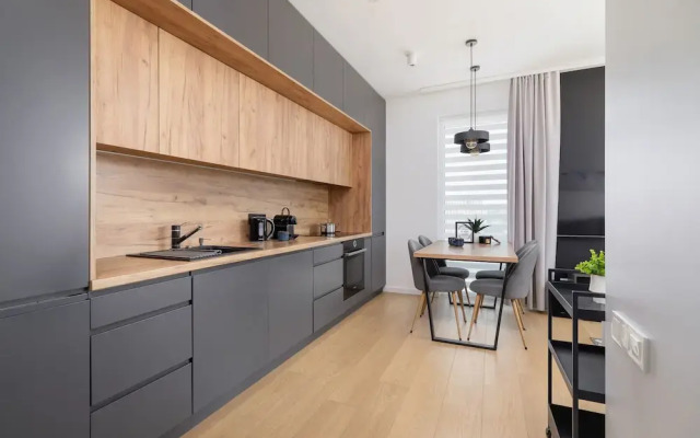 Chełmońskiego by Renters Prestige