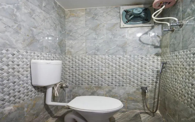 OYO 13092 Comfort Inn