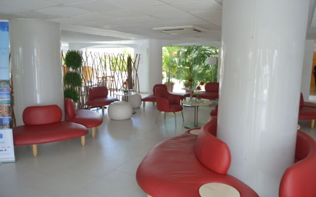 Adhara Express Hotel