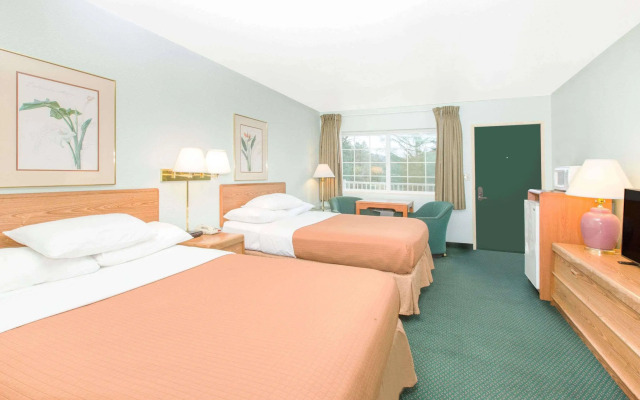 Riverfront Inn Roseburg