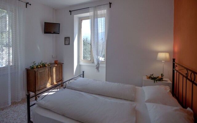 Hotel e Appartamenti al Prà de la Fam