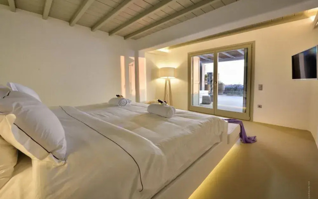 Mykonos Rocks Luxury Villas