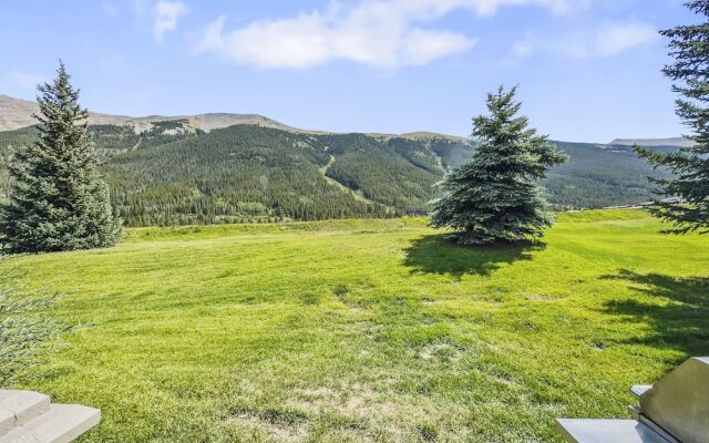 Private Dog Friendly Home Boasts Incredible Views - WD25 by RedAwning