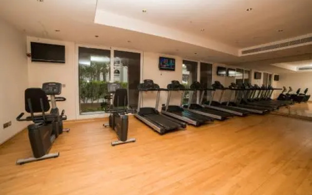 1-bedroom apartment with pool