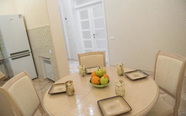 Vip Apartment in the very center of Odessa with sea view