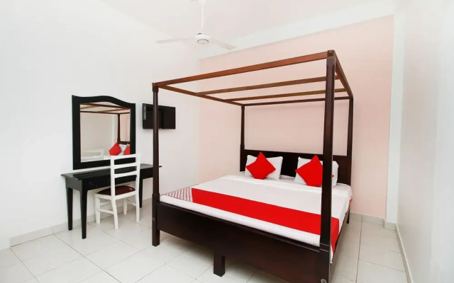 OYO 334 Royal Oshin