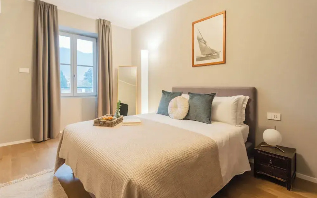 V. Suite on Lake Como by Rent all Como