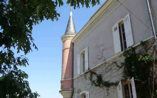 L'annexe du Château de Saint Genix