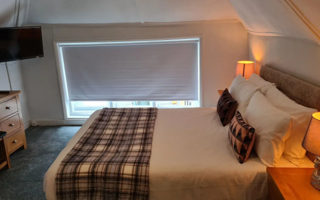 The Crown Hotel