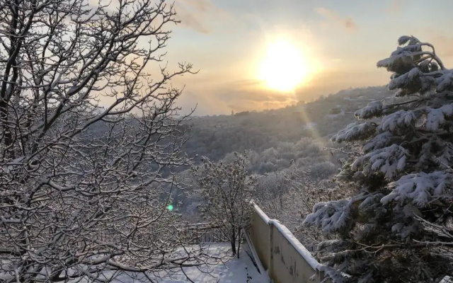 Small Home with an outdoor area close to Tbilisi