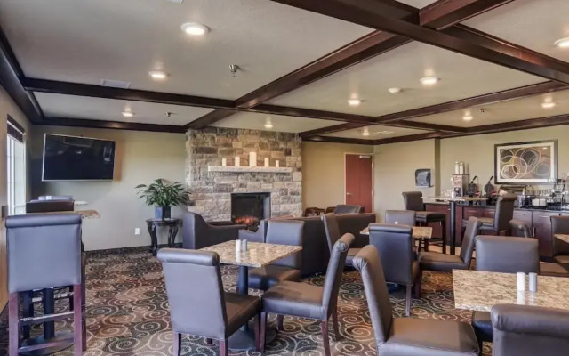 Cobblestone Inn & Suites - Altamont
