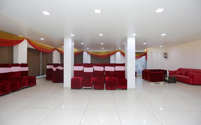 Capital O 6772 Hotel Mukund