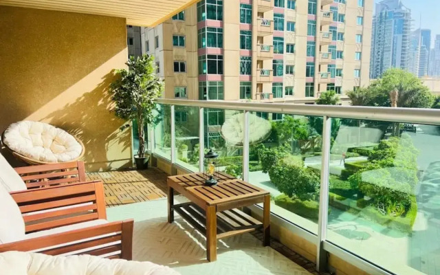 Elegant 2bedroom With Balcony in Dubai Marina