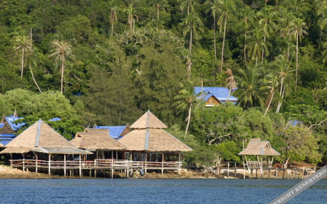 Koh Talu Island Resort - Mainland Bungalow