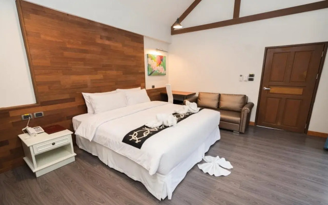 IP Plus Pool Villa Pattaya