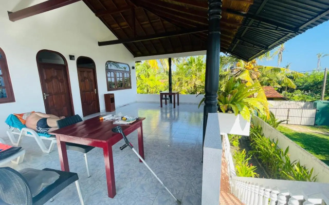 Bougain Villa Sea View