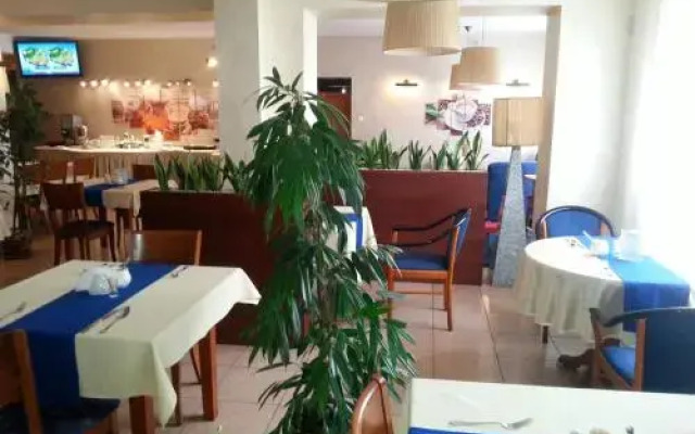 Hotel Nowy Dwór W Zaczerniu