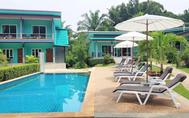 Tum Mai Kaew Resort