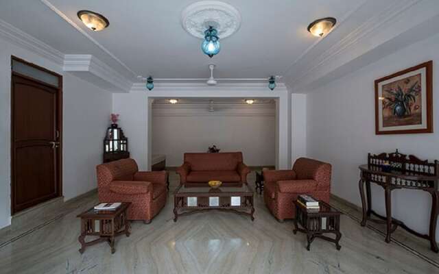 Hotel Raj Niwas