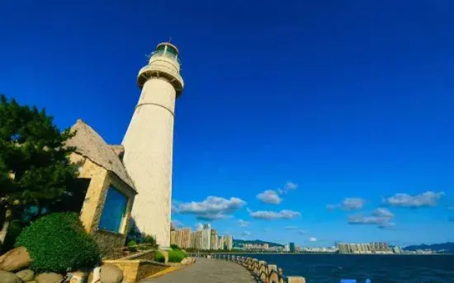 Yinshi Shiguang Homestay (Weihai Hanlefang Railway Station)
