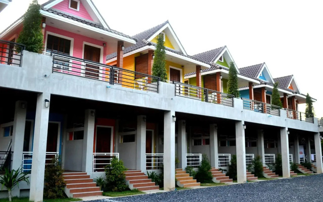 Toffee House Resort