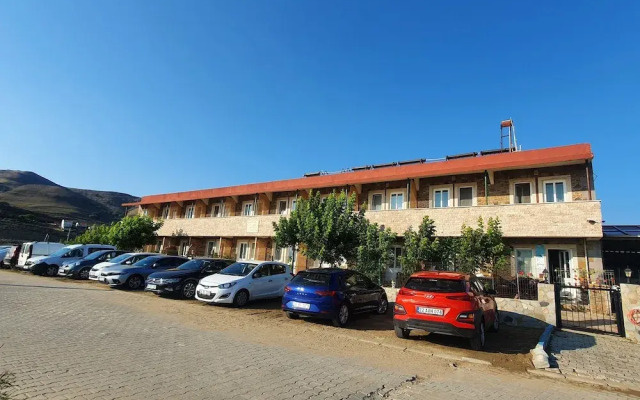 Gokceada Batihan Hotel