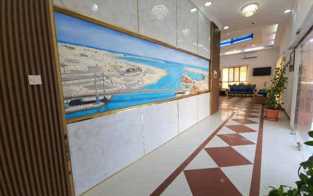 Al Ayjah Plaza Hotel