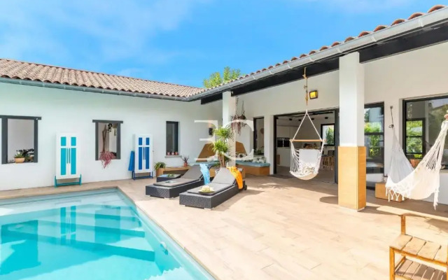 Easy Clés- Gorgeous 4 bedrooms villa with heated pool