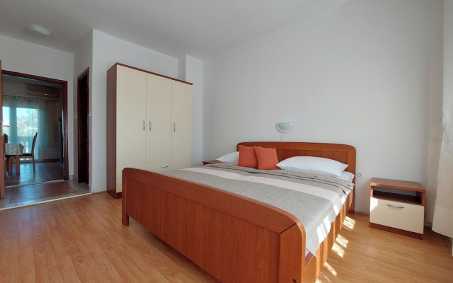 Apartments Irena