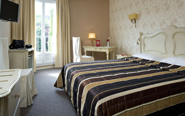 Hotel Campanile Chartres Centre - Gare - Cathedrale