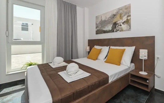 Pool apartments Banta A