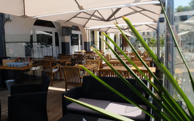 Hotel Aux Temps d'Em