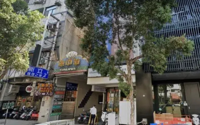 Fine Hotel