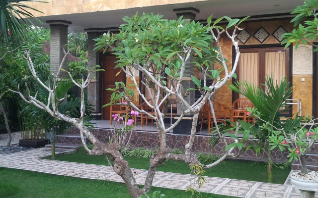 arya inn lembongan
