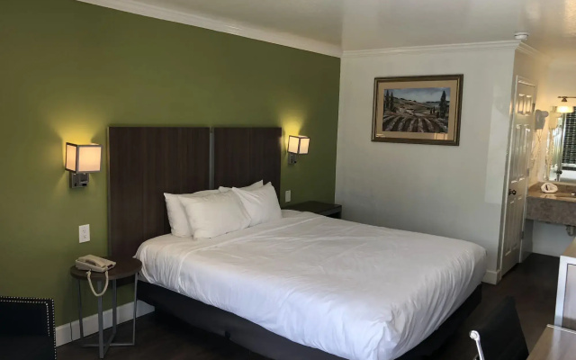 Gilroy Inn