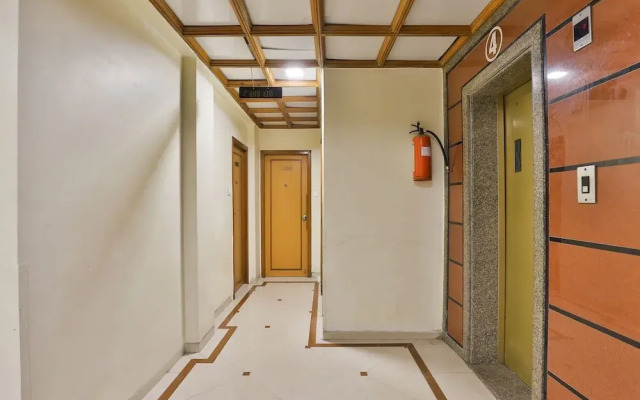OYO 23337 Flagship Ashram Road