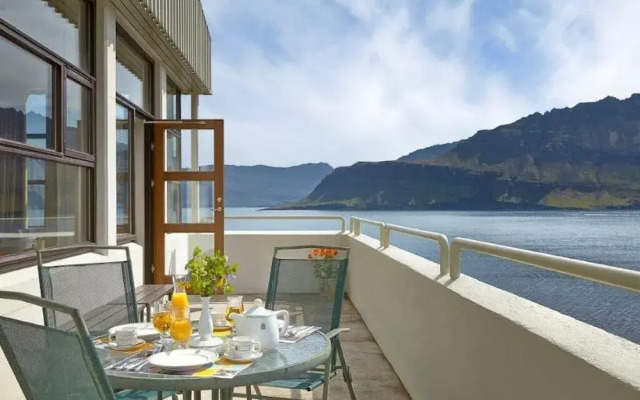 The Cliff Hotel