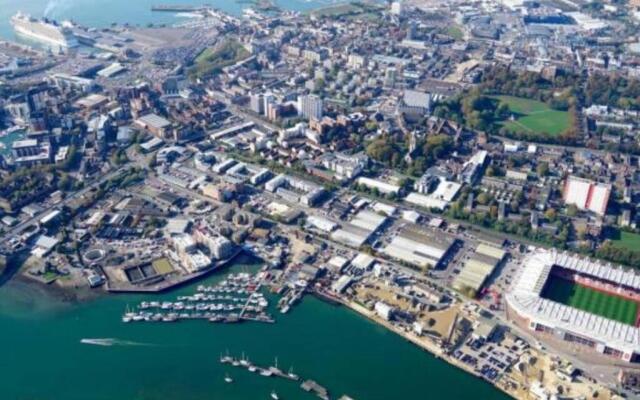 4 Bedroom town house in the heart of Southampton