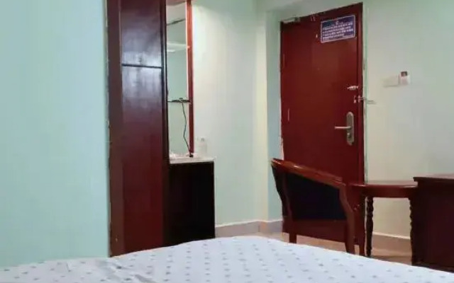 New Feitu Hotel guigang (Guest World RT-Mart)