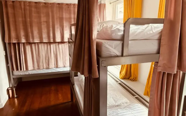 Room Mate Hostel