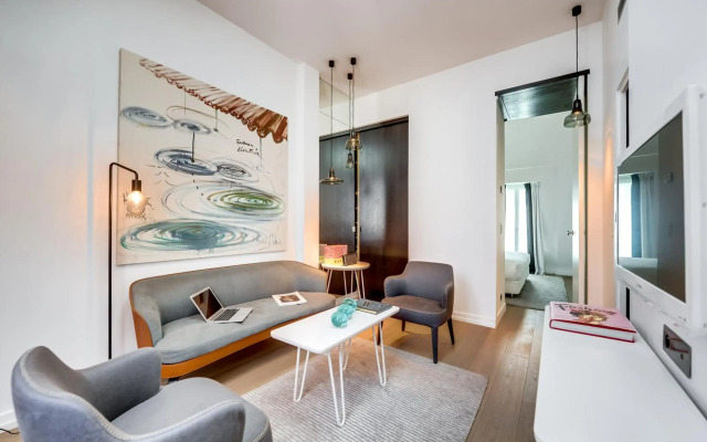 Hotel Le A