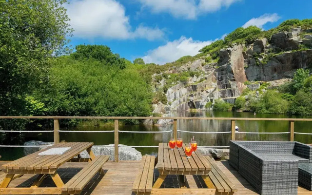 Mellydonen Beder Del , Tor Down Quarry