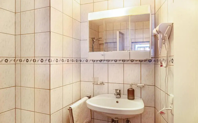 Ferienhaus Familien und Gruppenhaus Garten Grillkamin