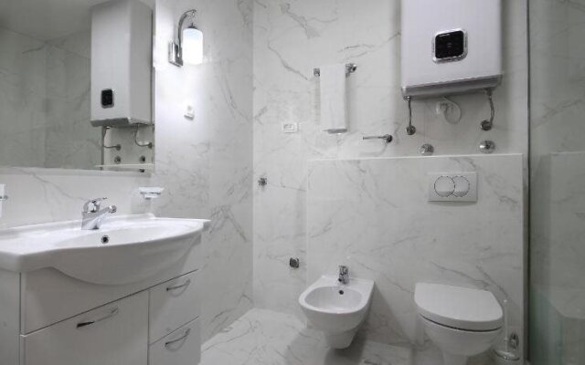 Hotel Shine