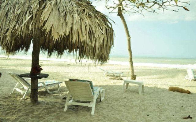 Huku Beach Hostel
