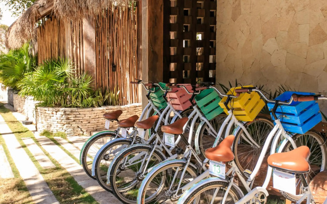 Eco-chic Design Condos Wrapped in Nature's Elements by Moskito