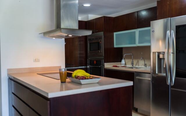 Stunning Ocean Front By Condo Boutique